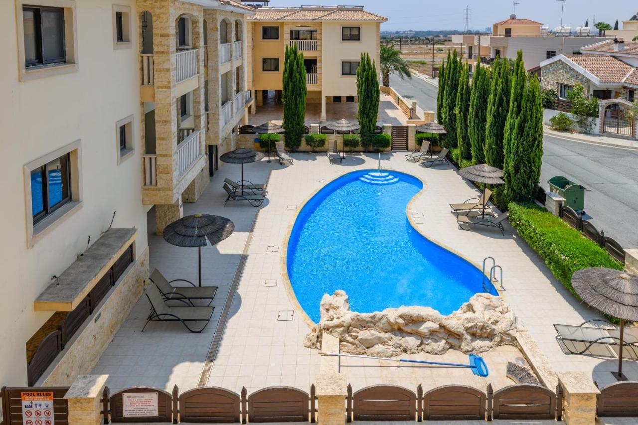 Blue Serenity Complex Larnaca Ngoại thất bức ảnh