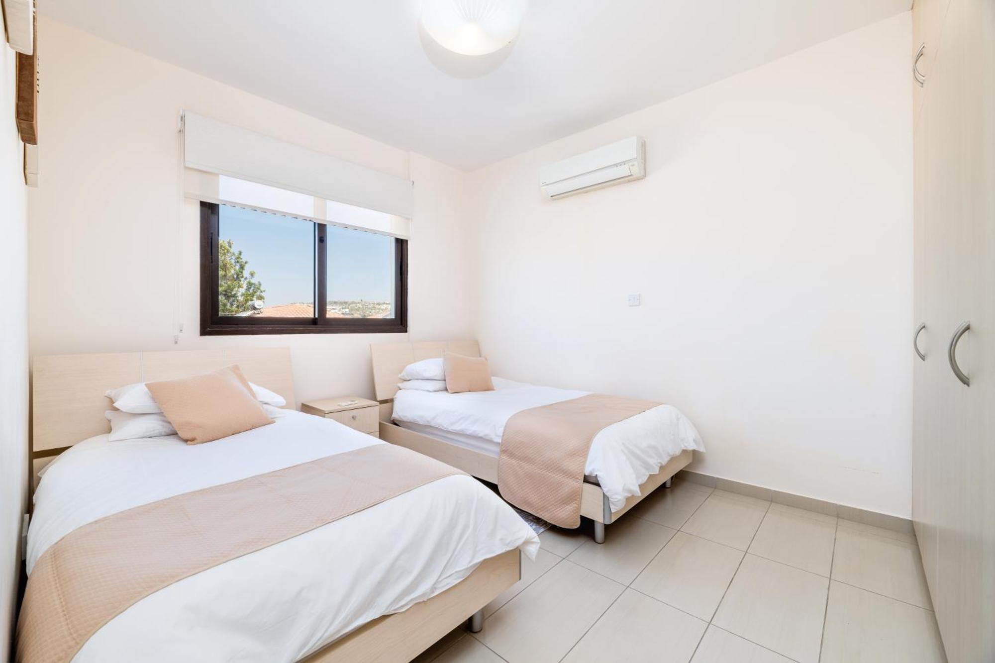 Blue Serenity Complex Larnaca Ngoại thất bức ảnh